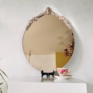 Italian Oval Wall Mirror – Ornate Brass Frame, Baroque Style, Shabby Chic Accent