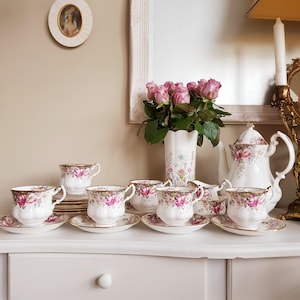 Queen Anne Summer Rose Tea Set – Fine Bone China, English Floral Cups and Saucers