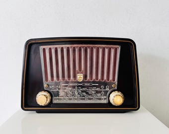 Nostalgic Tube Radio, Vintage Radio Philips, made in Netherland