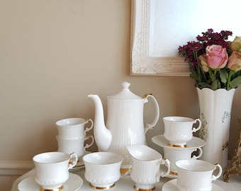 Elizabethan Charmaine Fine Bone China Tee-Set für 6, Gold vergoldetes Vintage englisches Geschirr