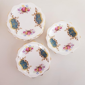 Royal Albert Berkeley Bone China Set – Floral Blue Pattern, 6 Pieces