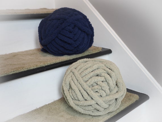 Chenille Yarn, 100% Polyester, Vegan, Chunky Yarn, Jumbo Yarn, Green Tea, Naval, Yarn, Knitting Materials, Blankets