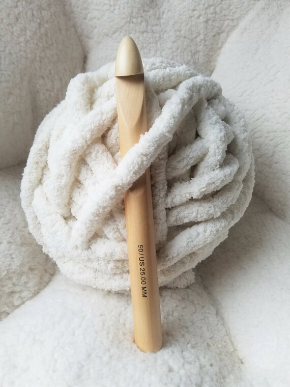 Crochet Hook, US 50