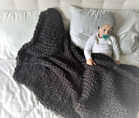 Acrylic Yarn, Vegan, Chunky Yarn, Jumbo Yarn, Black Yarn, White Yarn, Gray Yarn, Knitting Materials, Blankets
