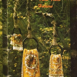 Serviette En Trois Vintage (1976) Macrame Triple Towel Holder Pattern pdf.