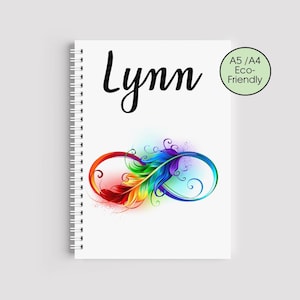 Gepersonaliseerde Rainbow Infinity Notebook - Eco-vriendelijk gerecycleerd dagboek - aangepaste naam veren cadeau - gelinieerd of blanco A5-briefpapier - elke naam