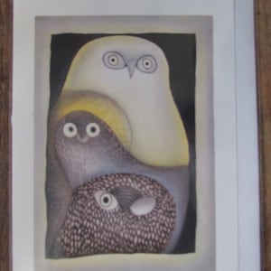 Nouvelle carte d'art "OWLS IN MOONLIGHT" de l'artiste inuit Ningeokuluk Teevee 6 "x9" vierge à l'intérieur avec enveloppe (1657) Fabriqué au Canada