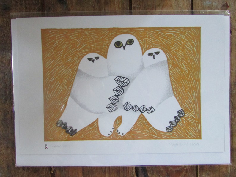 New OWL's CUDDLE, 2015 art card by Inuit artist Ningeokuluk Teevee 6x9 blank inside w/envelope 1096 Made in Canada image 1