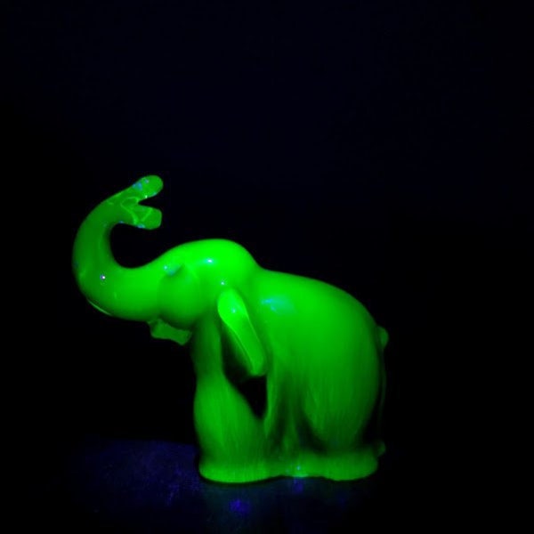 Vintage Kanawha Glass Uranium Glass Green Elephant Trunk Up