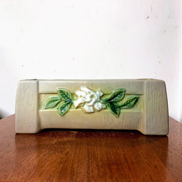 Vintage Roseville Pottery Gardenia Window Box Planter 658