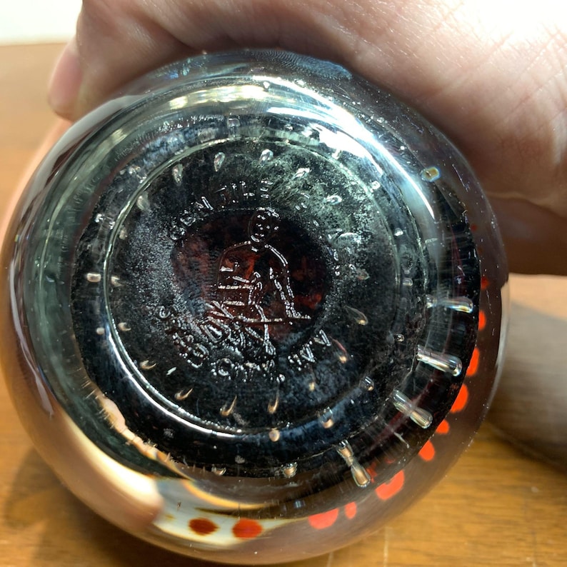 Vintage Old Morgantown Glass Collectors Guild Paperweight 1996
