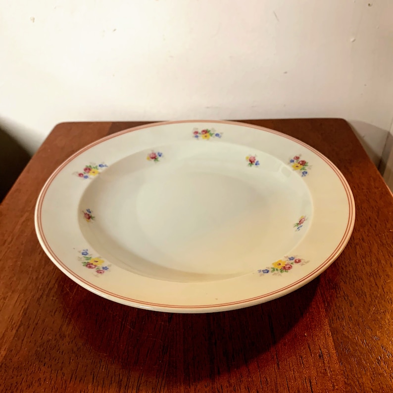 Vintage Kaestner Saxonia Double Red Line Trim Floral Print 9 14\u201d Bowl