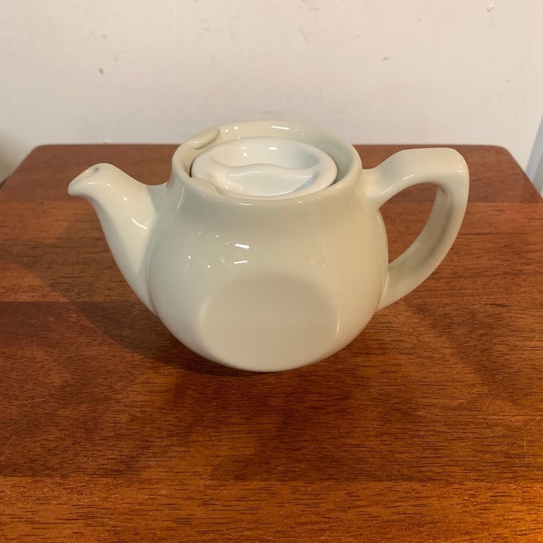 Vintage Hall China Flat Sided Individual Teapot Cream with Sunken Contrasting White Lid