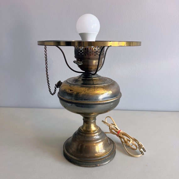 Art deco oil sale lamp