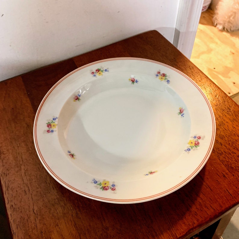 Vintage Kaestner Saxonia Double Red Line Trim Floral Print 9 14\u201d Bowl