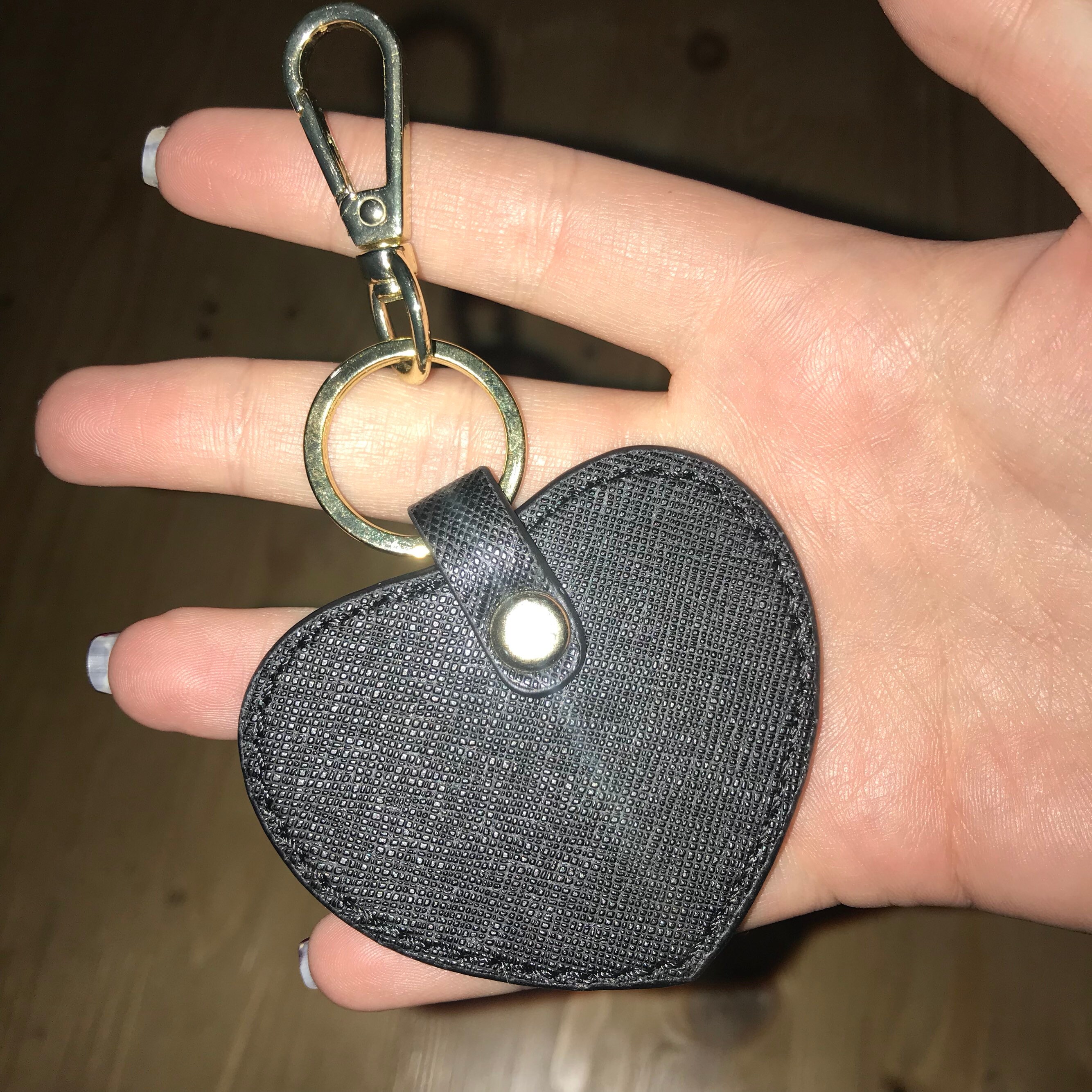 BLACK Saffiano GENUINE LEATHER Heart Keyring Key Chain for