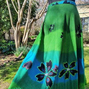 Vintage 90s Dip-Dye Flower Power Skirt || Soft Terrycloth Hippy Skirt || Size S