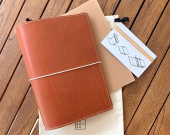 A5 size traveler's notebook, A5 size natural leather traveler's notebook, Leather cover with inside pockets, Natural leather travel cover A5