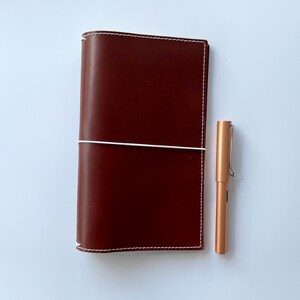 Ebony Leather Traveler Notebook Cover: Standard Size with Pockets