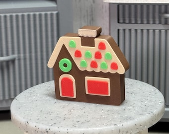 Miniature Gingerbread House | 1:6 Scale Holiday Decor | 3D Printed Candy Cottage for Miniverse