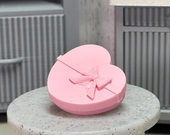 Miniature Heart Box | 1:6 Scale Dollhouse Accessory | 3D Printed Jewelry Box | Miniverse Decor