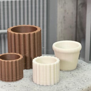 Miniature Planter | 1:6 Scale Dollhouse Accessory | 3D Printed Decorative Pot | Miniverse Plant Holder