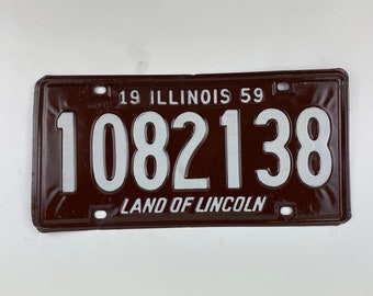 Illinois 1959 Vintage License Plate for Rustic Decor, Collections or Arts and Crafts Projects