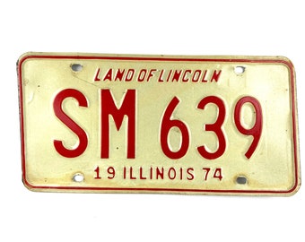 Illinois 1974 Vintage License Plate for Rustic Decor, Collections or Arts and Crafts Projects