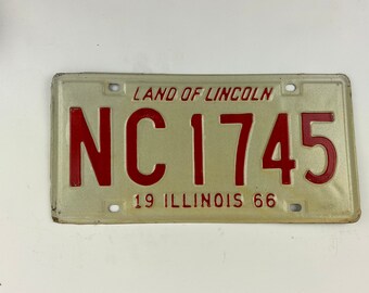 Illinois 1966 Vintage License Plate for Rustic Decor, Collections or Arts and Crafts Projects