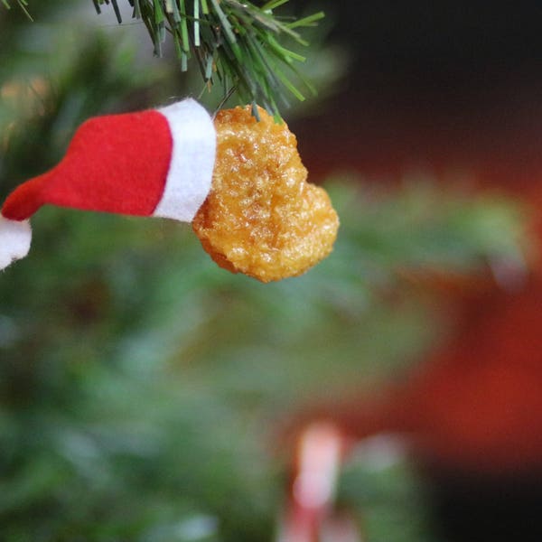 Real Chicken nugget with Santa Hat Ornament (Real Preserved Chicken Nugget) Nuggy Buddy