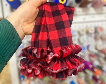Christmas red plaid baby girl leggings, newborn first Christmas outfit, toddler ruffle leggings, ruffle girls pants, preemie pants
