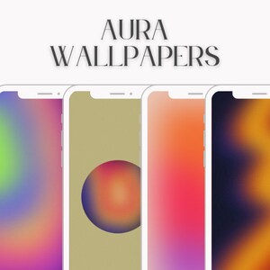Könnte beinhalten: Vier Handy-Bildschirm-Mockups mit verschiedenen Farbverläufen. Der erste ist ein lila und rosa Farbverlauf, der zweite ist ein beigefarbener Hintergrund mit einer großen orangefarbenen und violetten Kugel, der dritte ist ein rot und orangefarbener Farbverlauf und der vierte ist ein dunkelblauer und orangefarbener Farbverlauf.