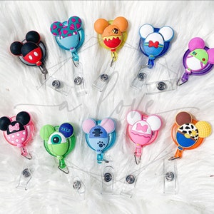 Disney badge reel, character badge ree , badge reel, id holder, nurse, glitter badge reel, best friend gift, Christmas gift, nurse gift,rn