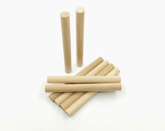 5 piezas de varillas finas de madera de 10 cm, 15 cm y 20 cm de largo, varillas redondas de madera natural sin acabado para colgar en la pared en macramé. Ideales para manualidades.