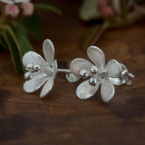 Little Flower Stud Earrings in Sterling Silver and 18ct Gold image 7