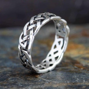 Open Celtic Knot Ring in Sterling Silver