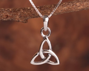 Celtic Sterling Silver Triquetra Pendant Necklace - Small