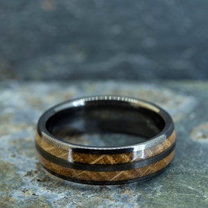 Whisky Barrel Wood & Black Tungsten Ring 8mm wide image 3