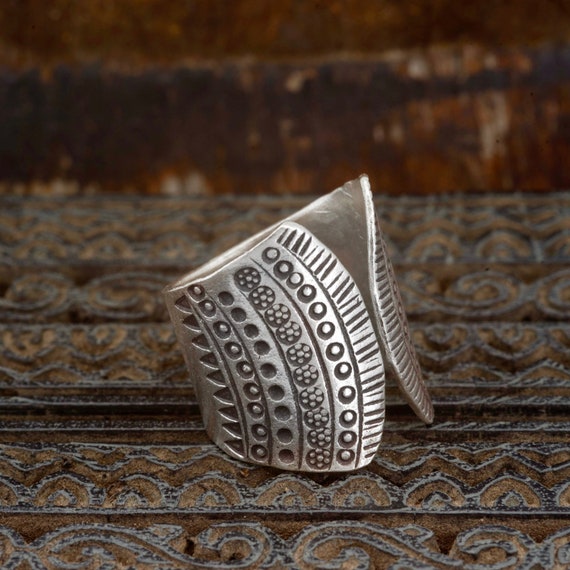 Anillo único online más contenido similar