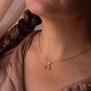 Roségouden Keltische oneindigheidsknoop hanger ketting | Keltisch sieraad cadeau afbeelding 3