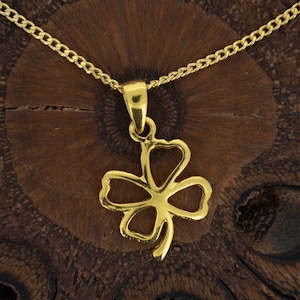 Four Leaf Clover Pendant in Gold Vermeil