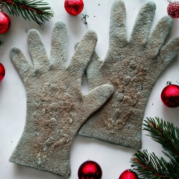 Felted gloves, beige felt gloves with fingers