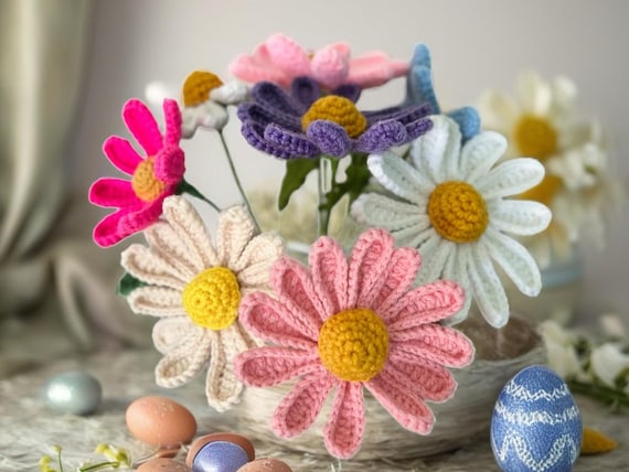 Easy Crochet Daisy Pattern: DIY Floral Decor (PDF Pattern)