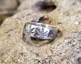 Bandas de hojas de marihuana de plata esterlina de 6 mm de ancho hechas a mano por Old Hippie Dave Hoja de marihuana de plata esterlina 925 Gran regalo de Navidad