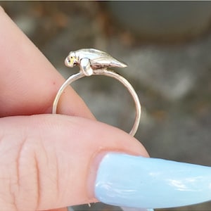 Anello piccolo o midi a forma di lamantino in argento sterling, realizzato a mano da Old Hippie Dave in argento sterling 925, un'ottima idea regalo per Natale.
