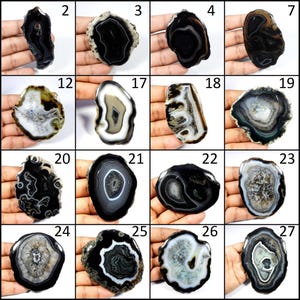 Pietra preziosa naturale a fetta di agata. Geode di druzy a fetta nera cabochon. Stupendo~ Agata di druzy a fetta nera cabochon. Pietra preziosa a fetta di agata nera. SD-