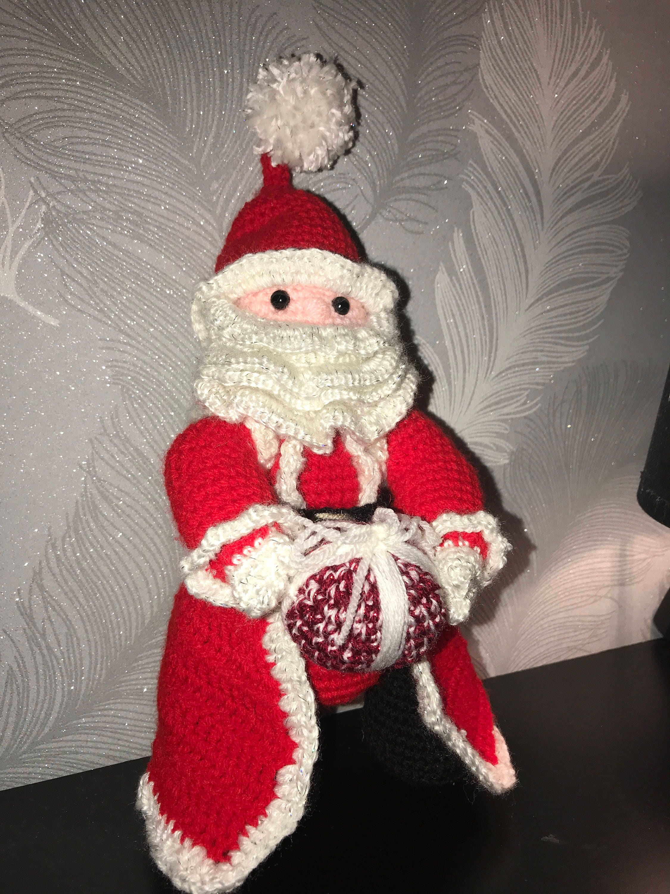Tuto/pattern PDF pere Noël et son cadeau crochet Etsy
