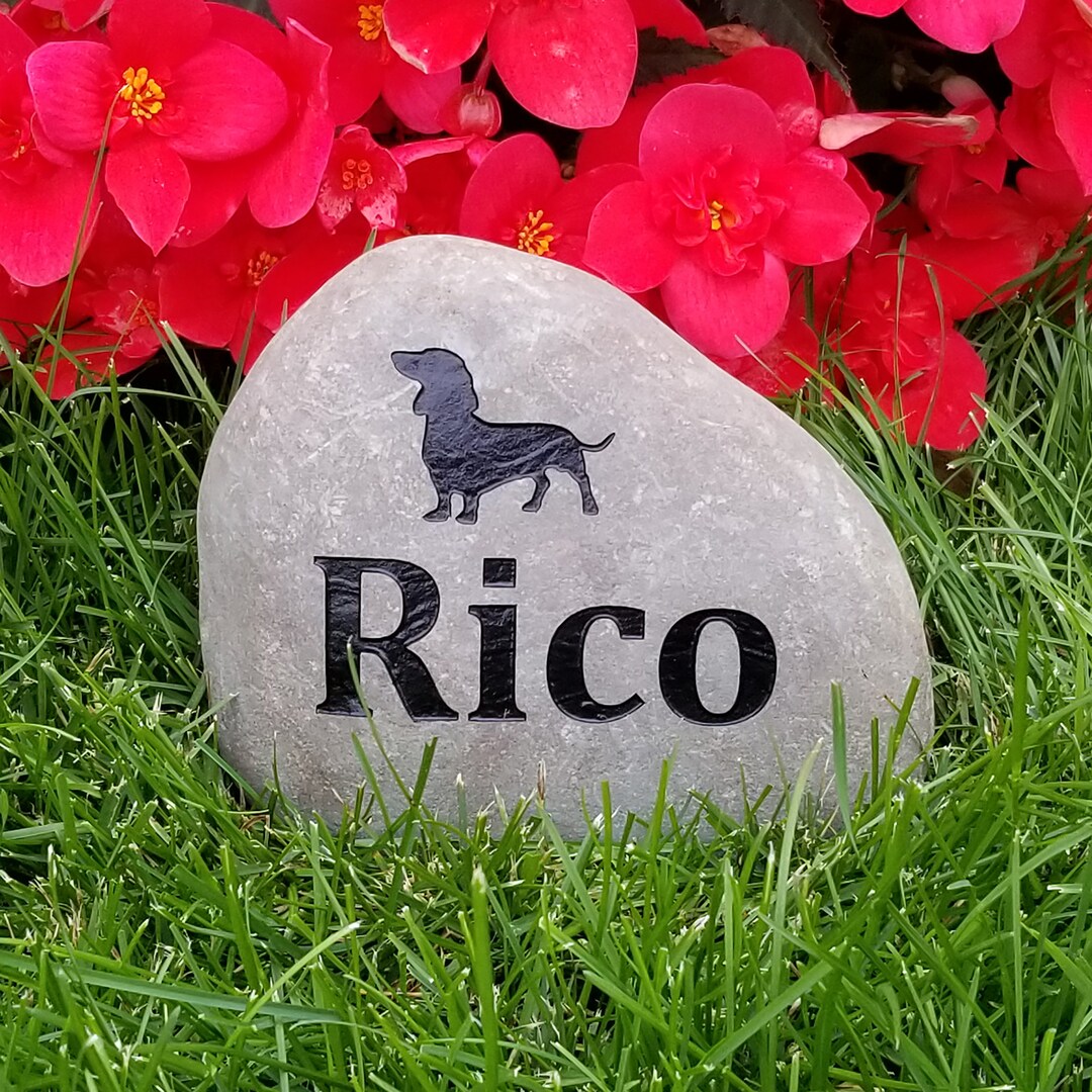 Dog Breed Pet Memorial Stone, 4 to 6 Inch Wide Natural River Rock Pet
