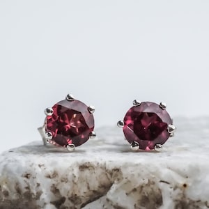 92.5 Sterling Silver Pyrope Almandine Garnet Gemstone Stud Earrings, Reddish Brown Garnet Gemstone Tinny Studs, Dainty Studs for Women