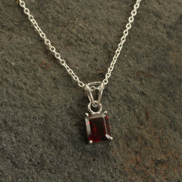 Collier grenat Jan Birthstone collier Womens cadeau pour son collier en argent sterling 925 fait à la main